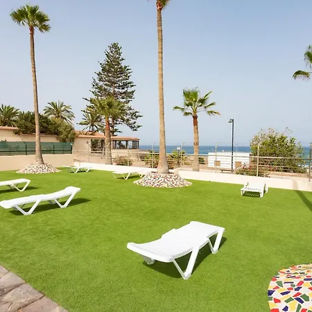 Soleado Vistas Al Mar Cristianos Los Cristianos (Tenerife)