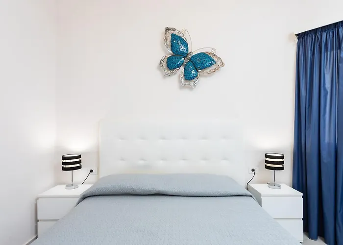 Soleado Vistas Al Mar Cristianos